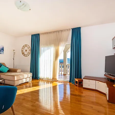 Cozy In With Wifi Prázdninový dům Posedarje