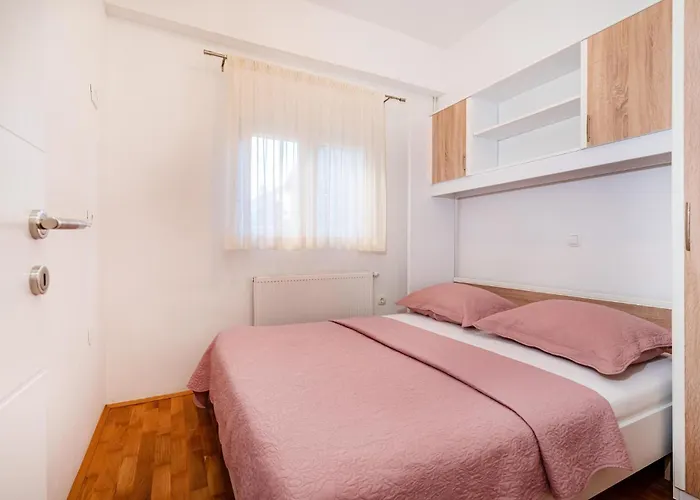 Prázdninový dům Cozy In With Wifi *